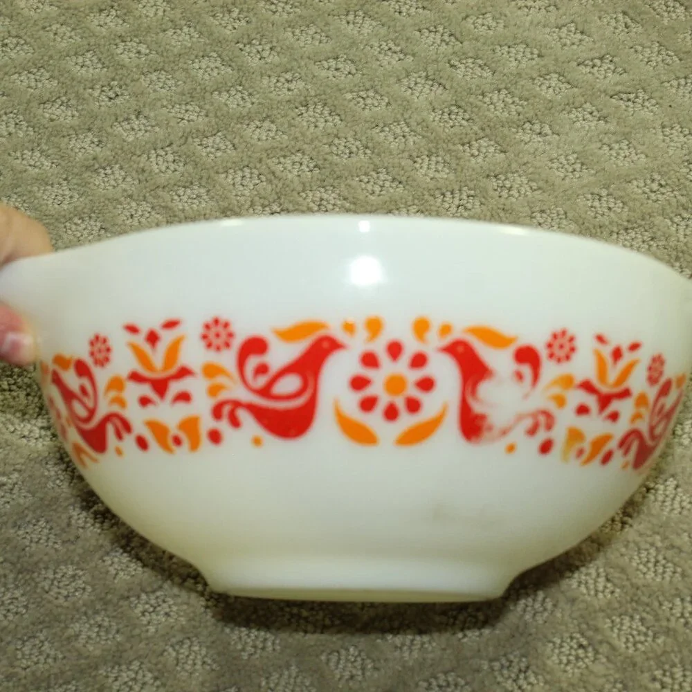 Vintage Pyrex Friendship Birds 2 1/2Qt Cinderella Mixing Bowl 443